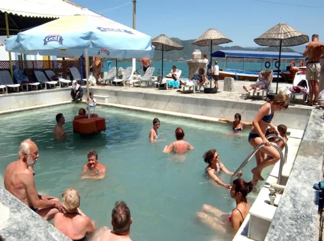 Sultaniye Hot Spring Bootstour